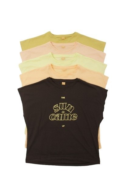 Producto - Remera Oversize SUN con manga inlcuida