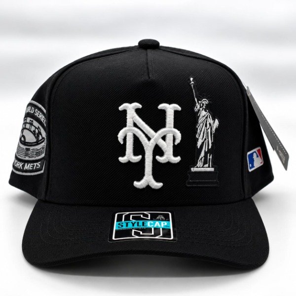 Producto - Ny supercap premium negra NT estatua de la libertad al costado