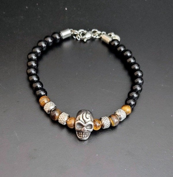 Producto - Pulsera Onix con Dije Calabera detalles en acero