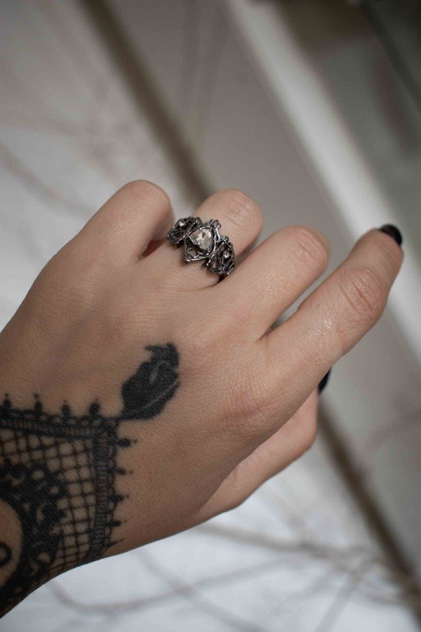 Producto - Anillos catedral con piedra de corazon blanco