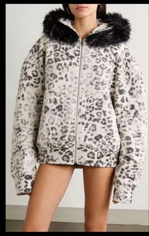 Producto - Campera print savage