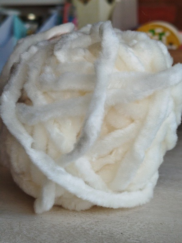 Producto - 0002 CRUDO (CHENILLE GRUESO)