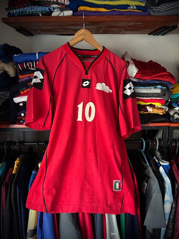 Producto - Camiseta de futbol Lotto vintage años 2000. Talle L