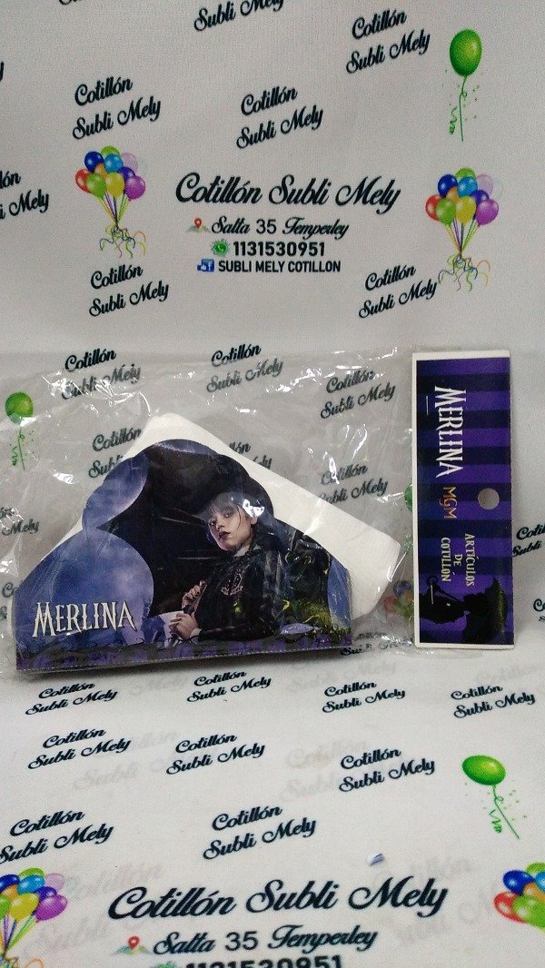 Producto - SERVILLETERO CON 15 SERVILLETAS BLANCAS MERLINA