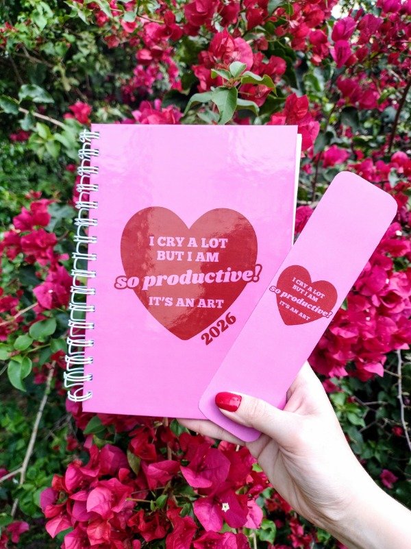 Producto - Agenda Estudiantil Perpetua - tapa CRYING
