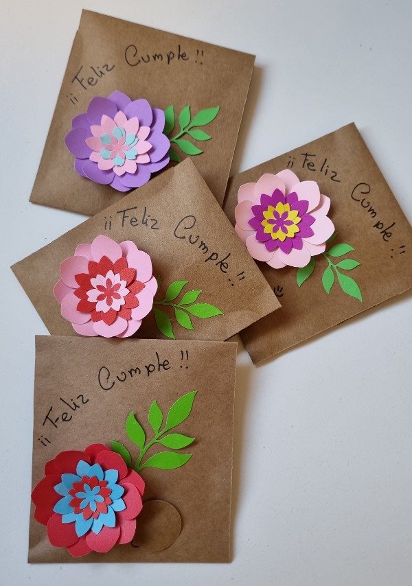 Producto - Sobres de papel Kraft con Flores x 4 unidades