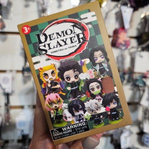 Producto - Gashapon Kimetsu figuras