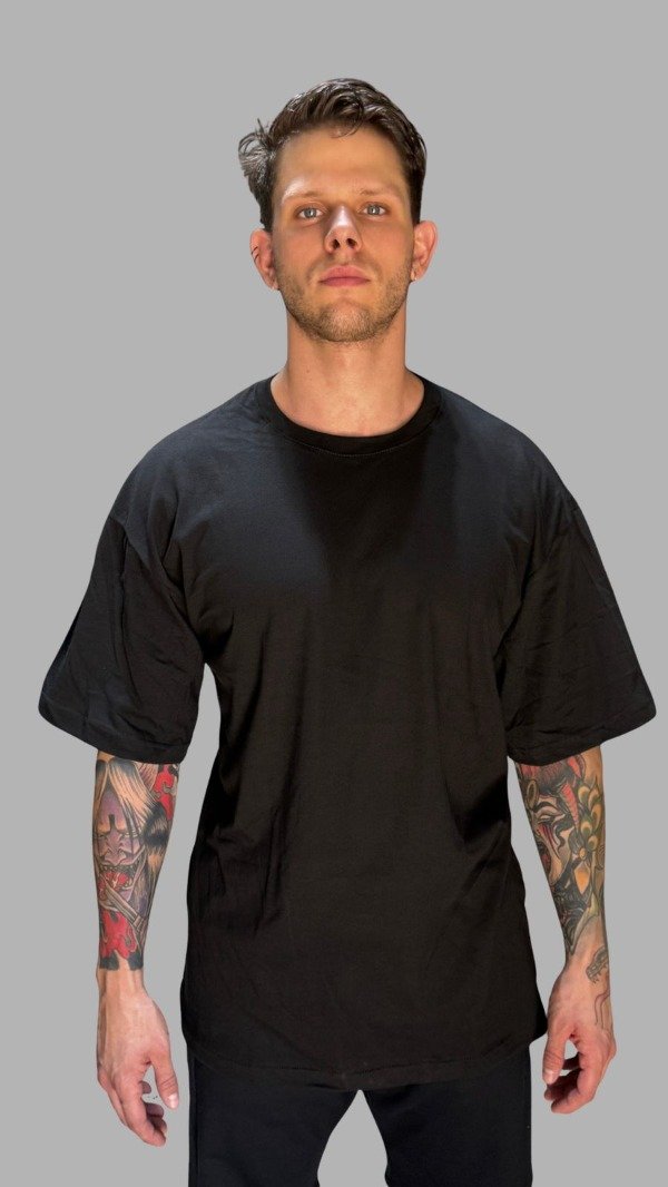 Producto - Remera over negra