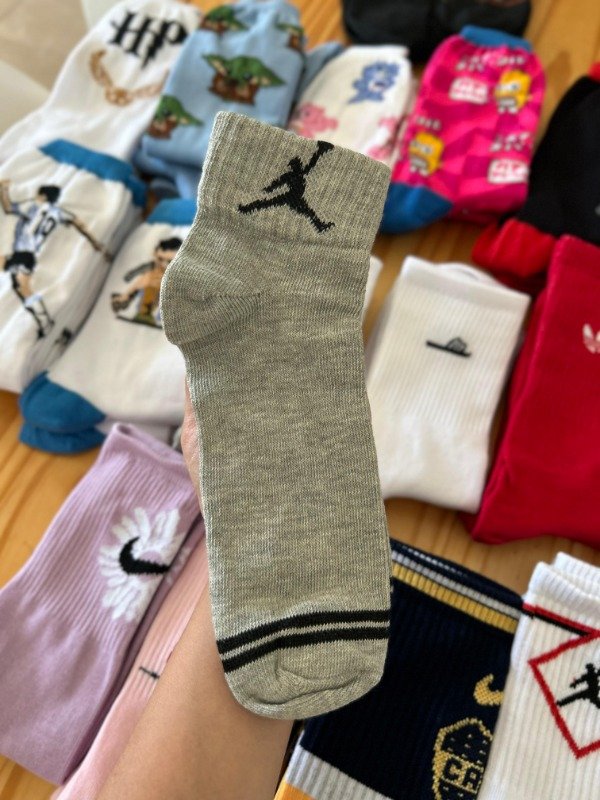 Producto - JORDAN GRIS SOQ ALTO