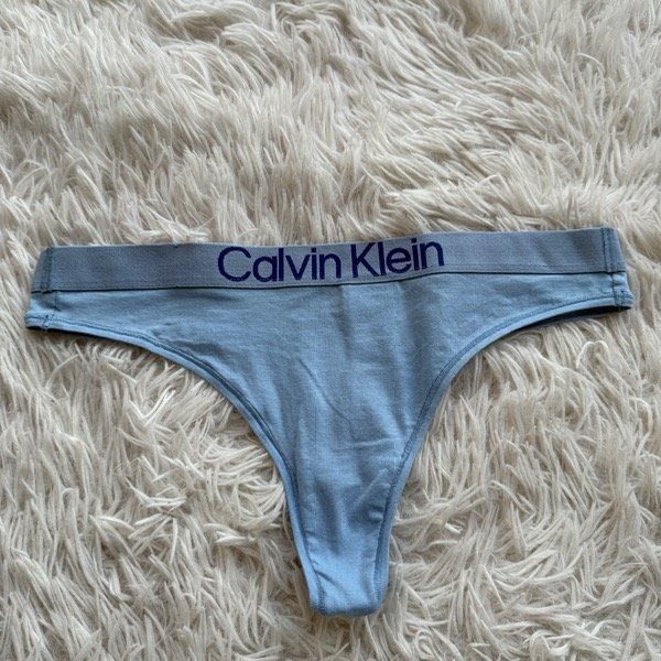 Producto - LESS CALVIN KLEIN 53