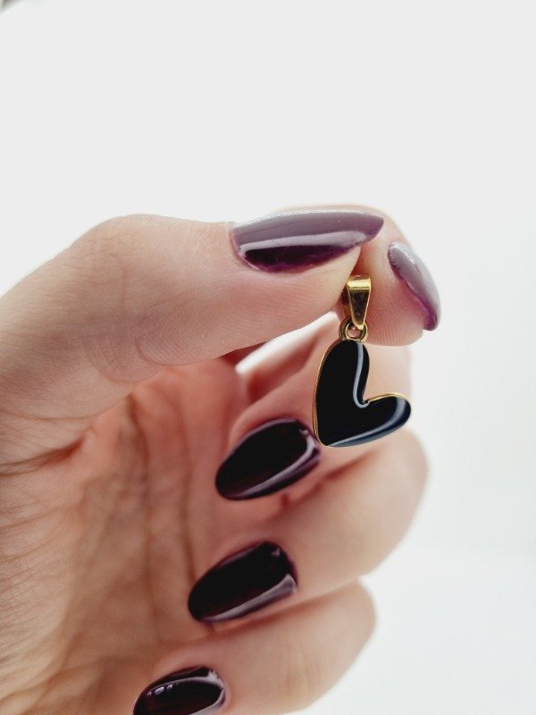 Producto - Dije acero dorado corazon esmalt byn