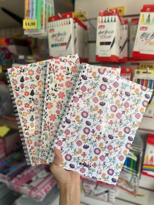 Producto - Cuadernos A4 tapa dura Rome 90 hojas rayadas Flowers
