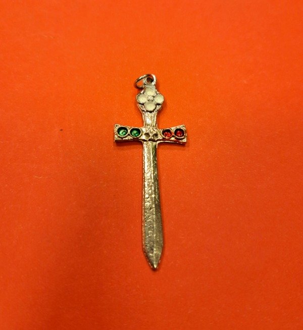 Producto - Talisman Espada San Jorge pintada 6 cm