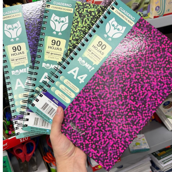 Producto - Cuaderno A4  Tapa dura Cuadriculado Rome