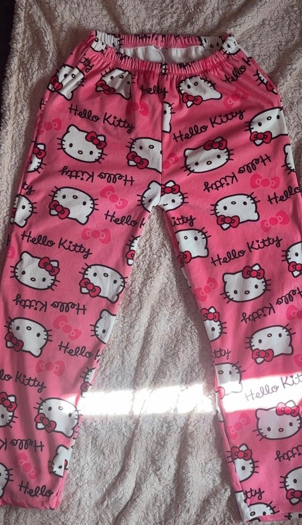 Producto - Pantalón plush Hello Kitty
