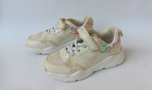 Producto - ZAPATILLAS DE LONA MARCA KICKERS TALLE 27