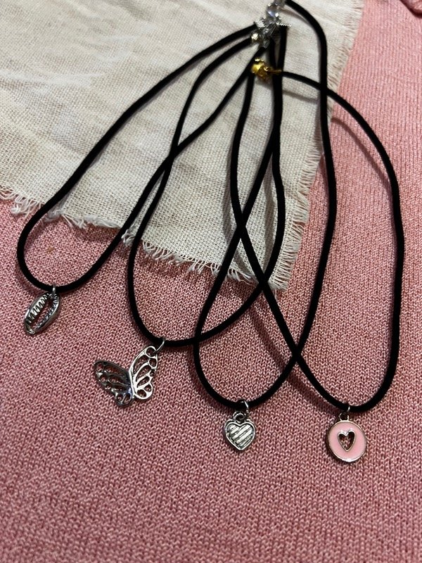 Producto - chokers negros