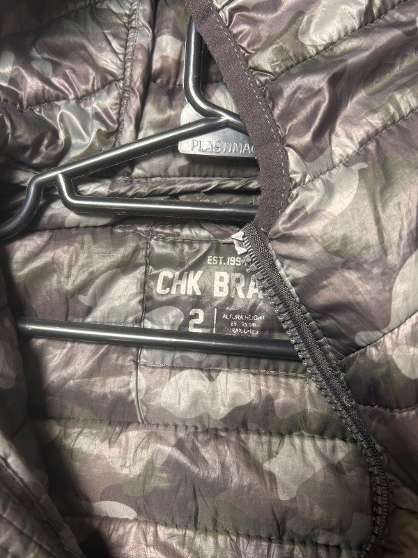 Producto - Campera inflable camuflada con capucha CHK - 2