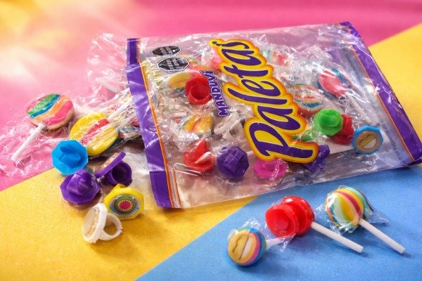 Producto - ANILLOS X 15 PALETAS Y 15 JUGUETES