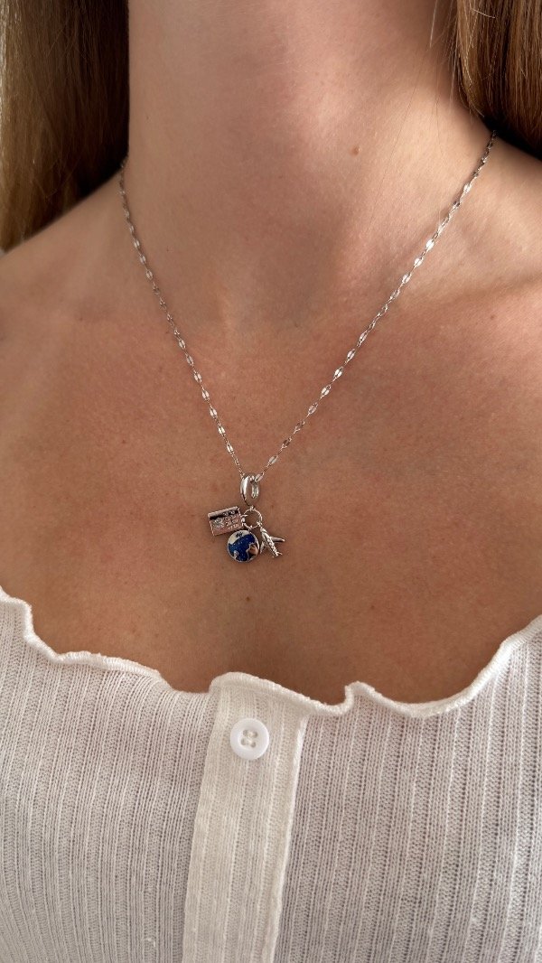Producto - Collar travel plateado