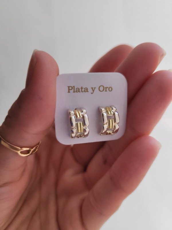 Producto - Semi argollitas tipo cadena - Plata 925 con Oro