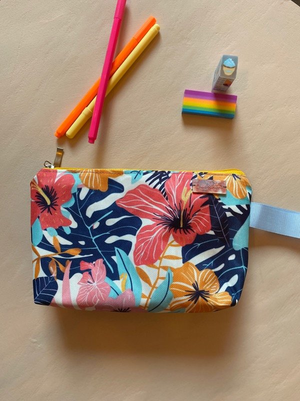 Producto - Cartuchera clásica flores