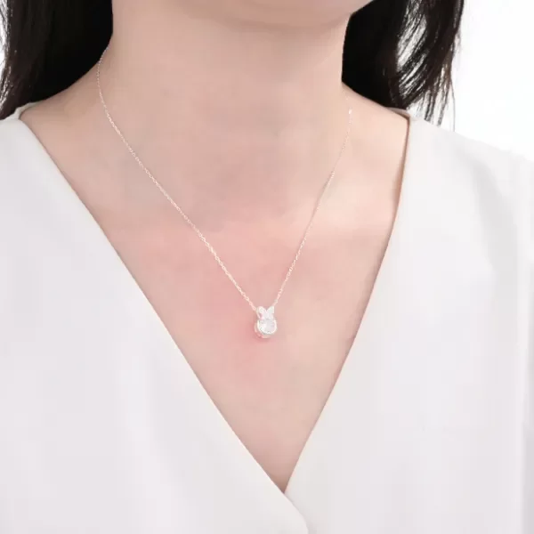 Producto - Collar punto de luz con mariposa - 1