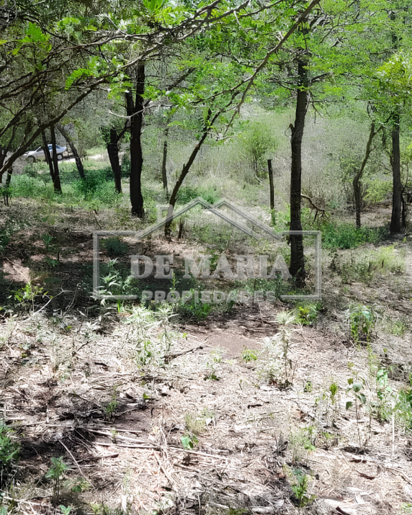 Producto - 2 Lotes contiguos en Valle Hermoso Fracción de 900 m2 al Pie de las Sierras
