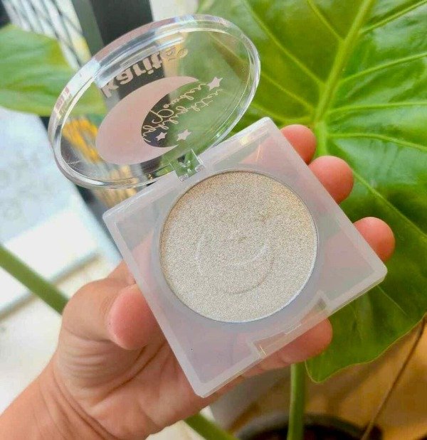 Producto - Iluminador en polvo luna Karite ad lm