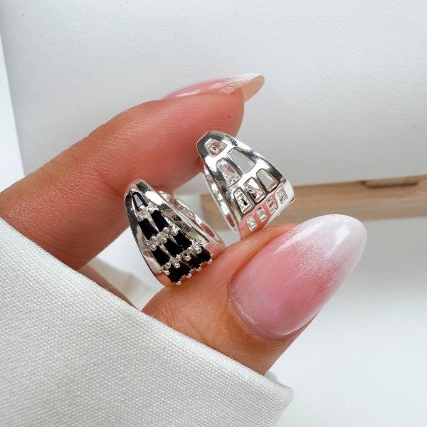 Producto - Aros Namy - Piedritas Negro