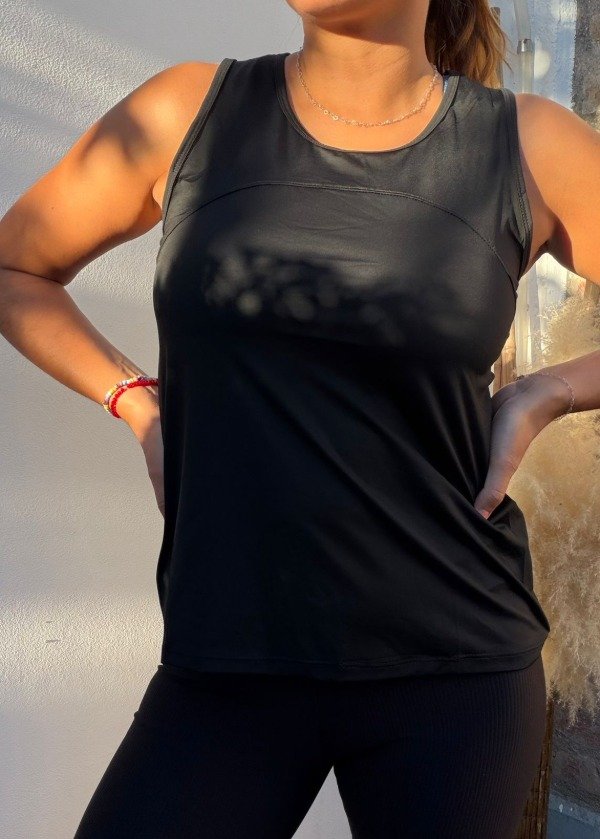 Producto - Musculosa Huayna Negra