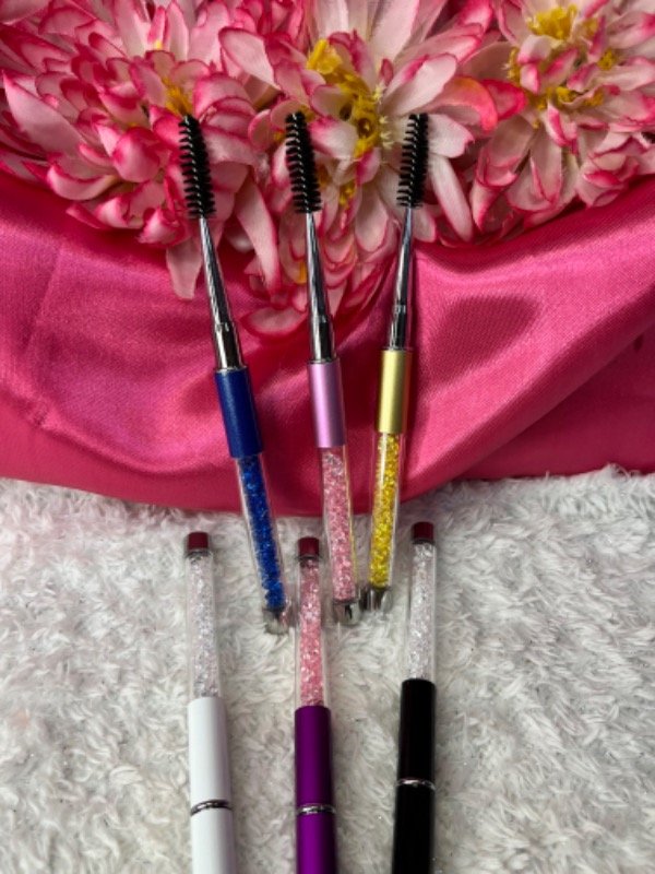 Producto - Cepillo de pestaña en tubo-Diferentes colores