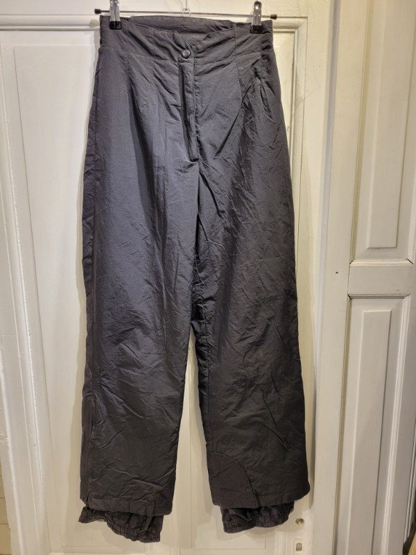 Producto - Pantalón de ski WHITE SIERRA negro c/trampa de nieve Talle S - PRECIO: 108X