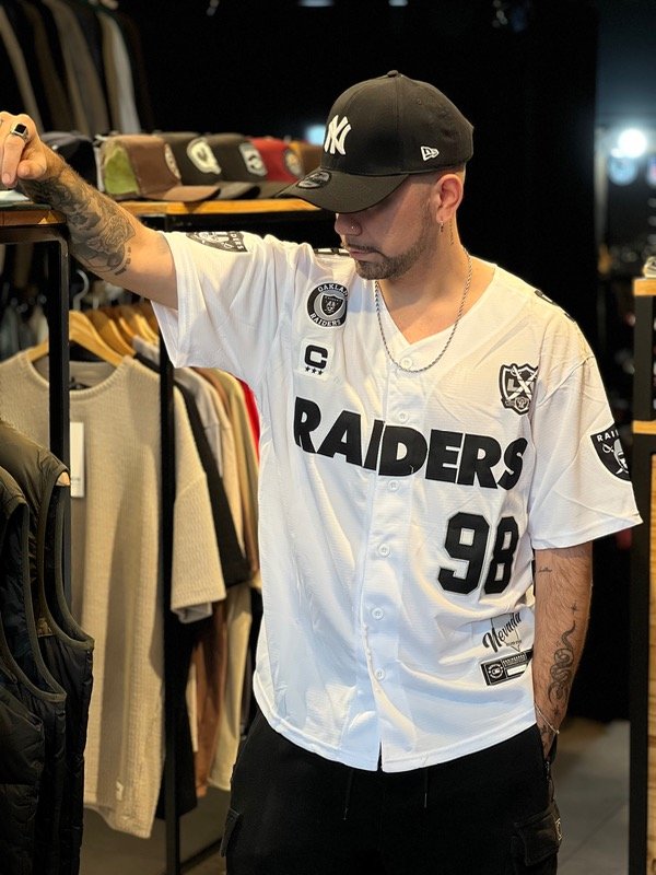Producto - Chaqueta Raiders Blanca