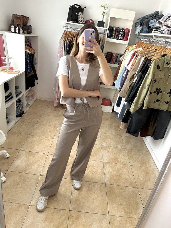 Producto - PANTALON CONFY STRIPES ARENA