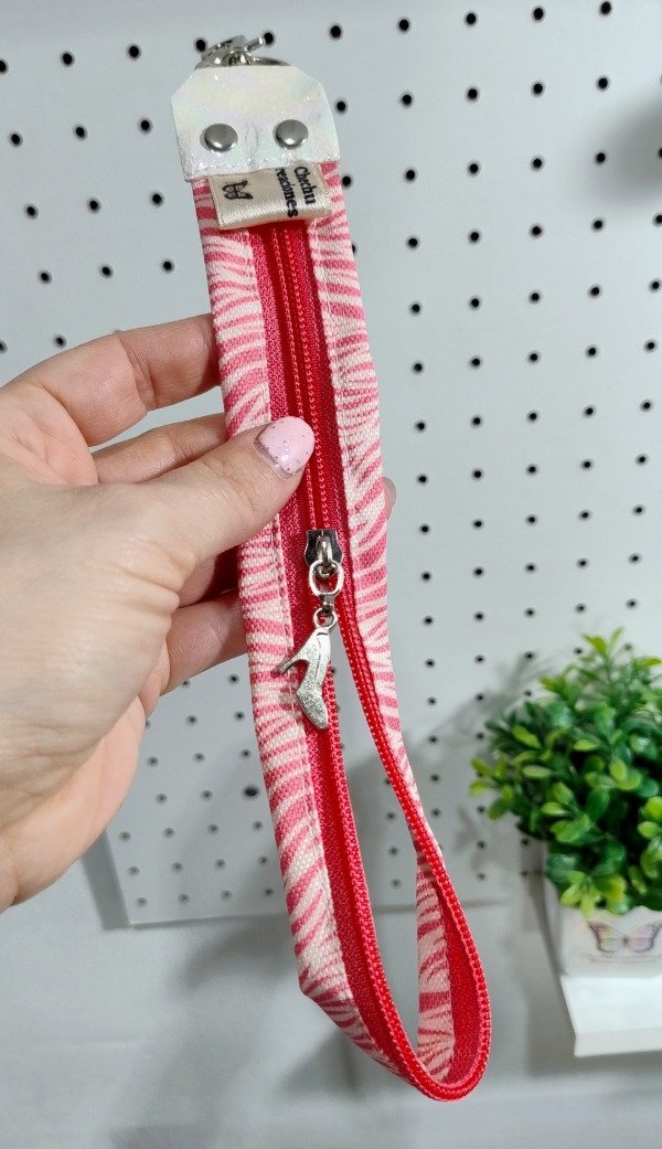 Producto - Llavero cierre cebra