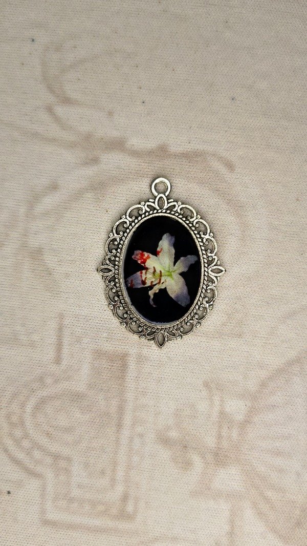 Producto - Camafeo Bleeding Flower