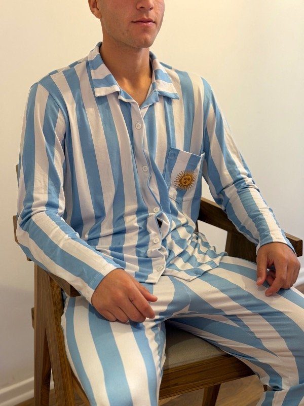 Producto - PIJAMA ARGENTINA HOMBRE / PRE-SAVE