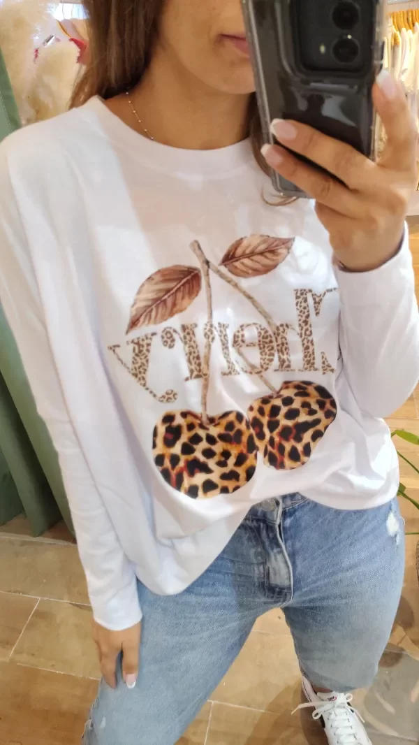 Producto - Remera m larga Cherry print