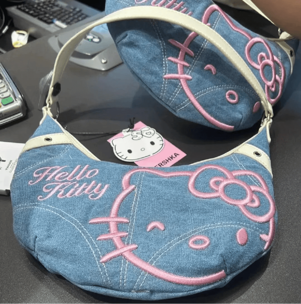 Producto - Cartera Hello Kitty Bershka Importada Premium