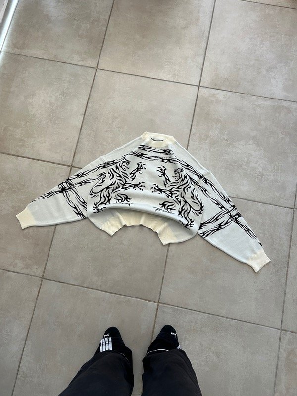 Producto - SWEATER TRIBAL WHITE