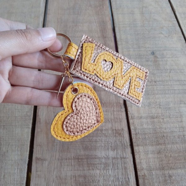 Producto - Llavero Love Mostaza