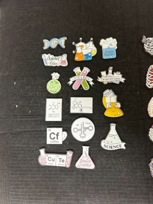 Producto - Pins bioquímica plástico