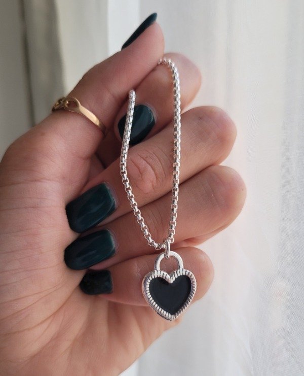 Producto - Gargantilla cora esmaltado Negro con cadena rolo cuadrada 45 cm AB