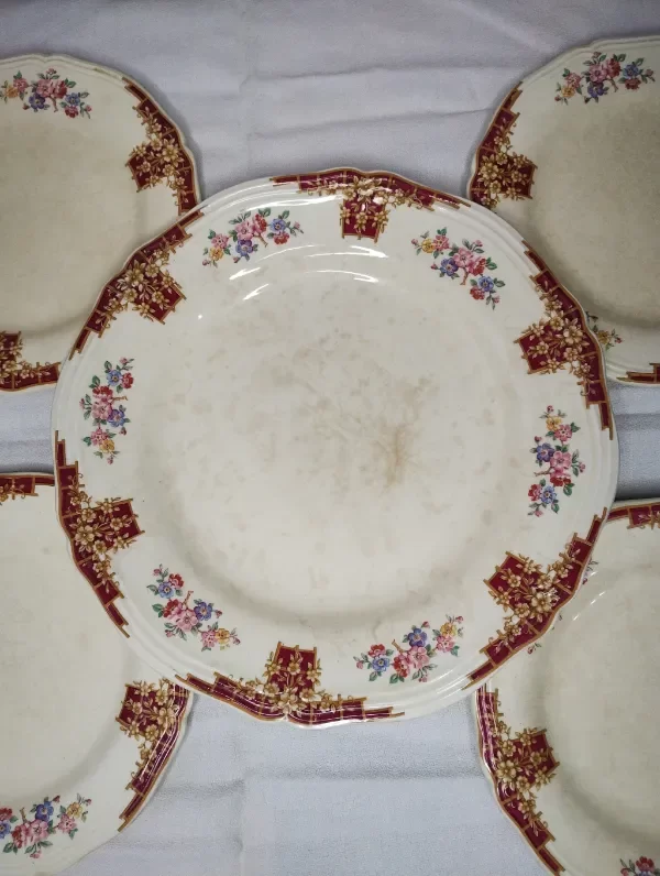 Producto - Plato masitero Loza Woods Ivory Warre England, tienen  craquel