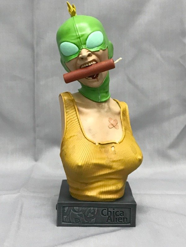 Producto - Busto CHICA ALIEN