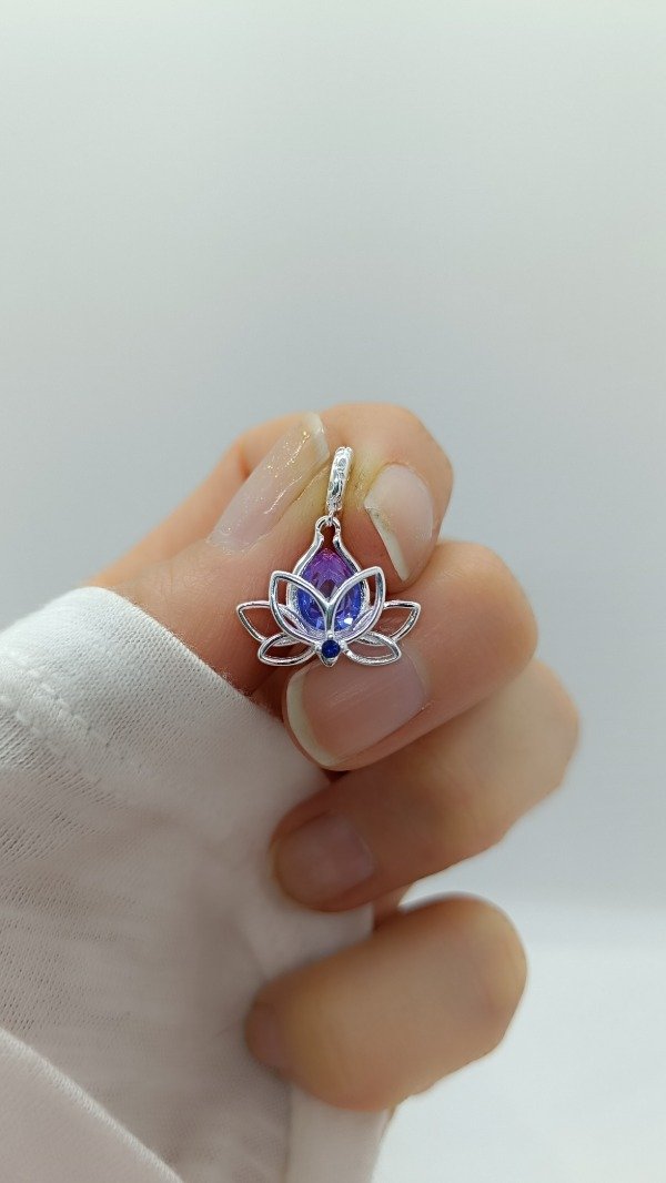 Producto - Charm Flor de Loto con Cúbic y Gota Degradé