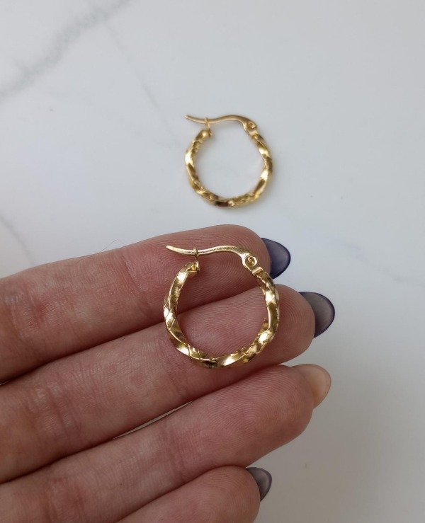Producto - Argollas Torzadas, Acero Dorado