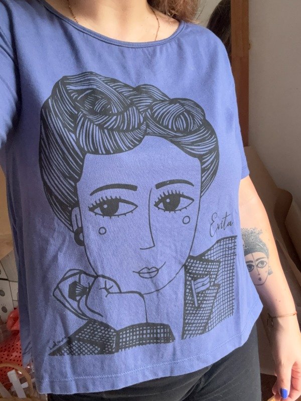 Producto - REMERA LINEA A EVITA AZUL AERO TALLE M