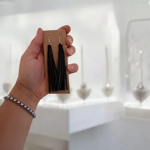 Producto - Aritos de tiras en negro